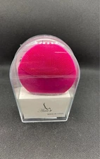 Axiu sonic facial cleansing brush new in box