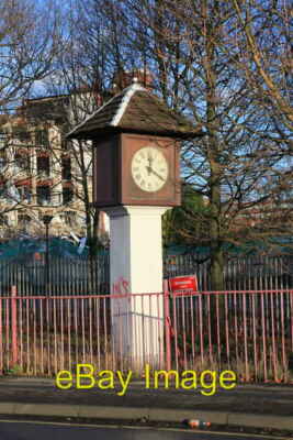 Foto 6x4 Uhrturm vor der ehemaligen Rowntree's Fabrik York The Rown um 2009