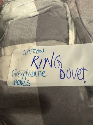 Cotton king duvet with two cases gray and white boxes