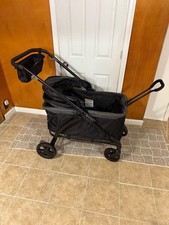 Stroller wagon for kids very comfortable has plenty of room