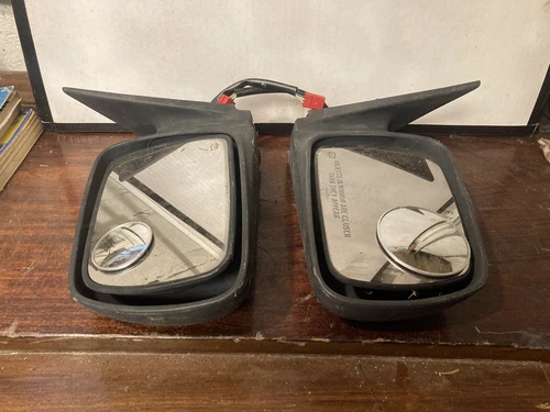 93-98 Jeep Grand Cherokee  Driver And Passenger side Mirrors Pair Powered Heated