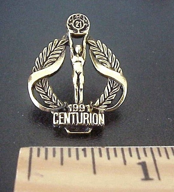 CENTURY 21 REAL ESTATE 1991 GOLD TONE METAL CENTURION AWARD LAPEL PIN