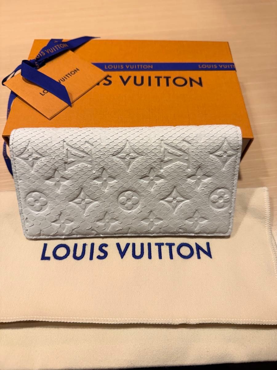 Louis Vuitton Wallet White Python Limited Edition… - image 1