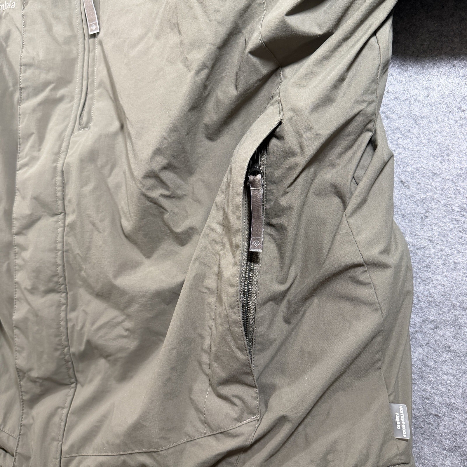 Columbia Waterproof Winter Coat Mens XL Olive Insulated Ski Snow Stowaway Hood thumbnail 14