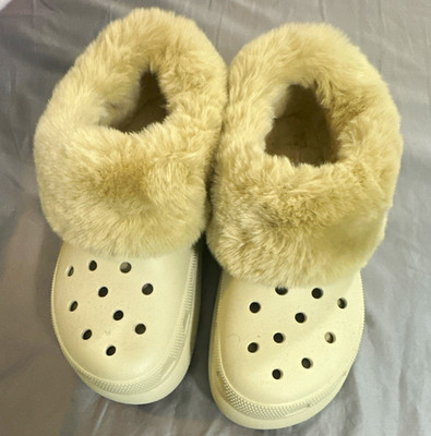 Crocs Classic Platform Lined Clogs   White/Cream   Women s 8 / Men s 6