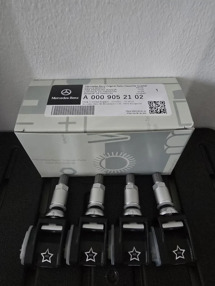 4x Genuine Mercedes-Benz Tyre Pressure Monitor Sensor A0009052102 W213 E Class - Image 2 of 2