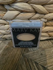 Mary Kay IVORY 1 Endless Performance Creme to Powder Foundation .35 oz NLA NIB