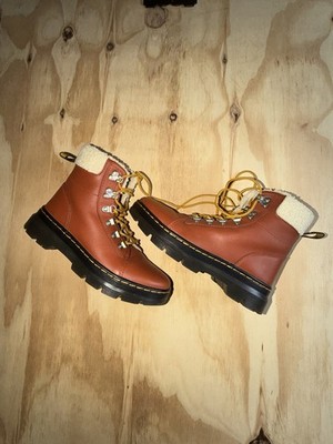 dr martens boots women