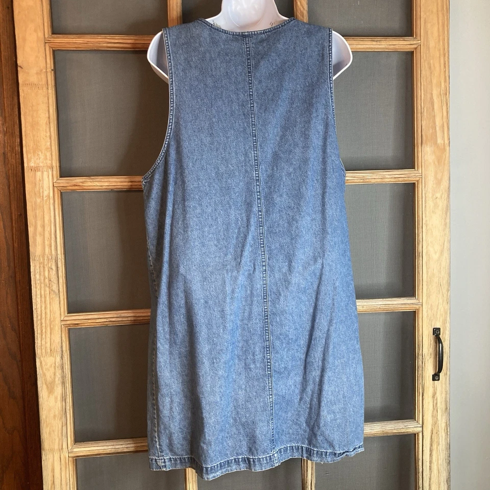 Karen Scott Women's Blue Denim Dress Size M 19x35 Cotton Buttons in Front - Image 2 of 4