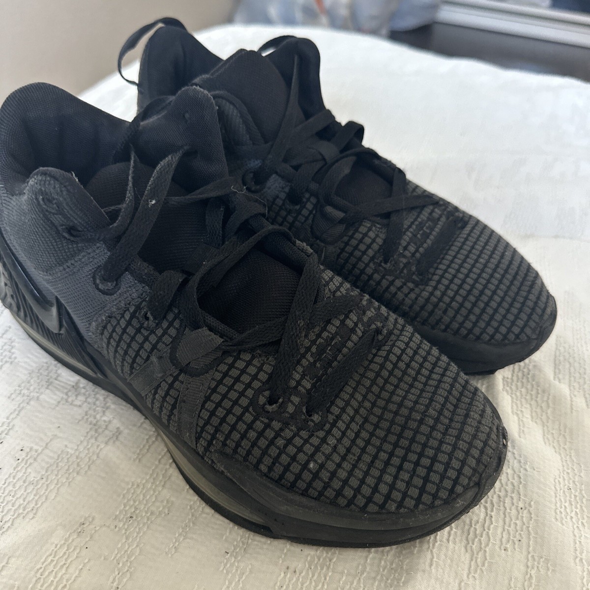 Size 8.5 - Nike LeBron Witness 7 Black Anthracite | eBay
