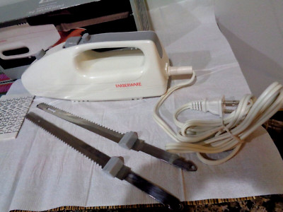 Farberware Electric Carving Knife 100 Watt Motor 8'' Stainless Steel Blade E1000