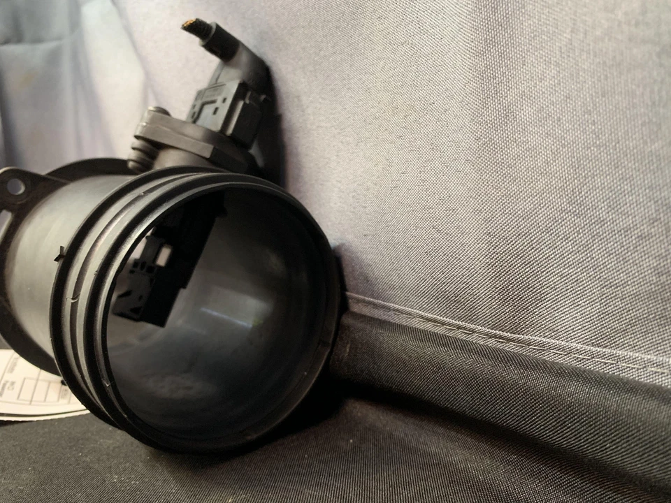 Fits 2004-05 Bmw 745i air flow meter OEM 13627566988 Foto 3 de 4