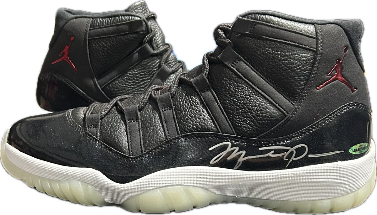 michael b jordan shoes space jam