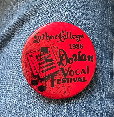 Colorful 1986 Luther College Decorah, Ia. Dorian Vocal Festival 2 1/4'' Cel Adver