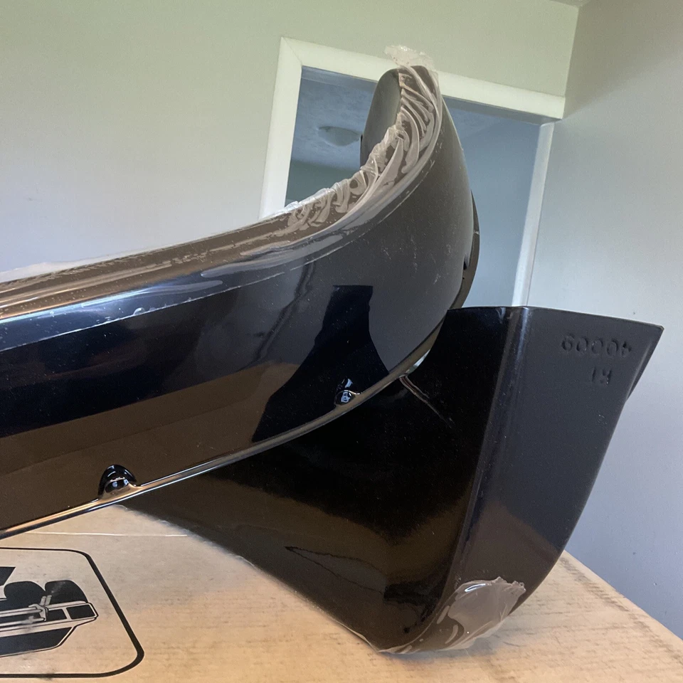 Juego delantero Bushwacker guardabarros llamaradas recortadas para camioneta Chevy 1988-98 de colección nuevo en stock Foto 3 de 4