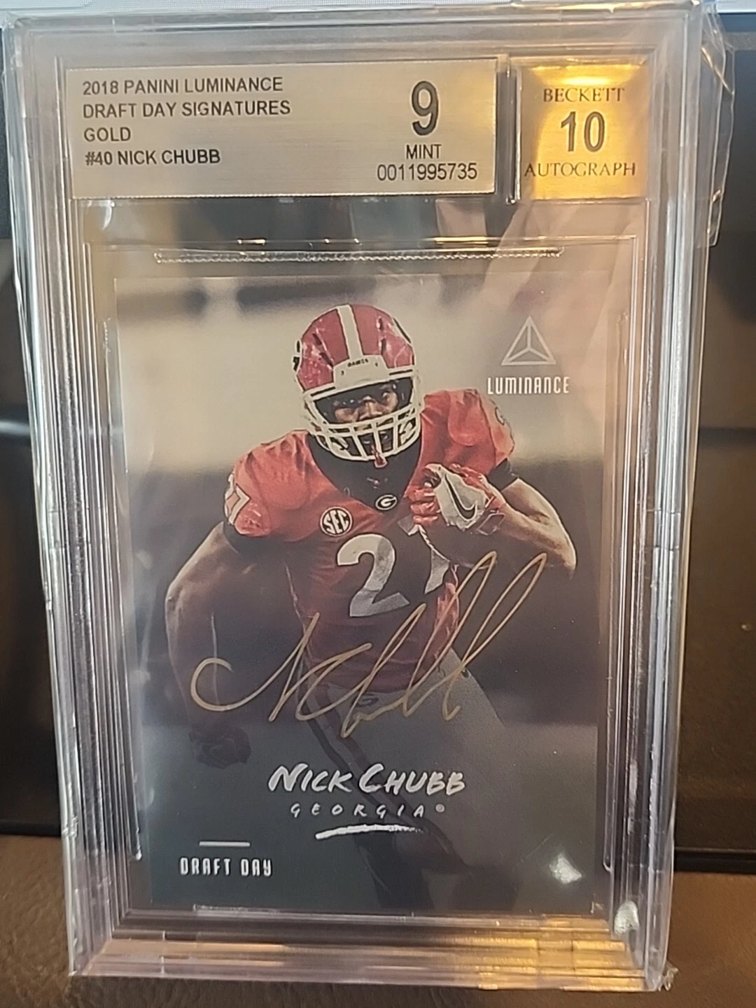 Nick Chubb Panini Luminance Draft Day Signature #RI Base