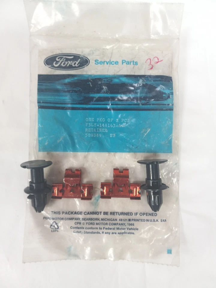 F3LY-14A163 NEW FORD Wiring Harness Retainer Clips 1993 - 98 Lincoln Mark VIII - Image 2 of 2