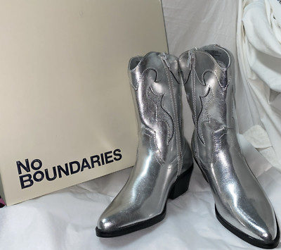 NEW! No Boundaries short Silver Sparkle Cowboy Cowgirl Boots Womens 6