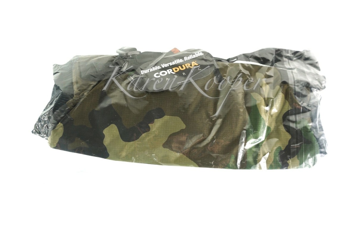 AUTHENTIC SUPREME HANDWARMER CAMO WOODLAND POLARTEC® CORDURA