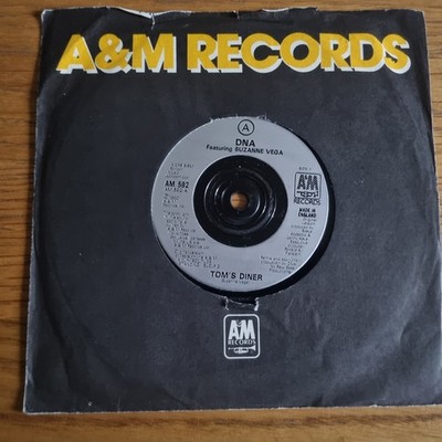 D.N.A. Featuring Suzanne Vega   Tom's Diner 1990 A&M Records 7 