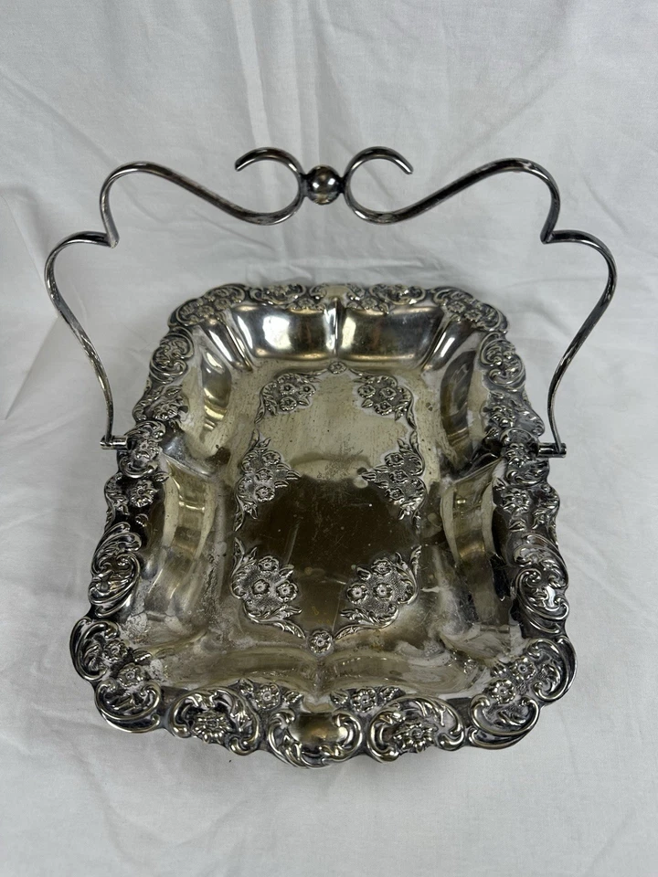 Антикварная посеребренная цветочная корзина EPNS с поворотной ручкой в виде декоративных роз - Изображение 2 из 4