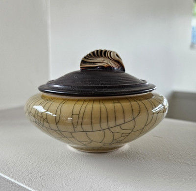 1997 Andrew MacCorkindale Studio Pottery Trinket Box Jar Signed Creamy Crackle