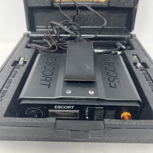 VTG 80's Escort Passport Cincinnati Microwave Radar Warning Receiver Detector - Picture 2 of 6
