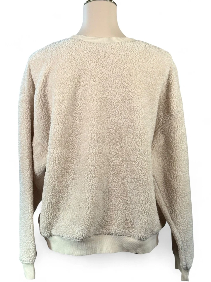 H&M Divided 女式米色史努比刺绣夏尔巴运动衫毛绒 M 码 — 第 3/4 张图片