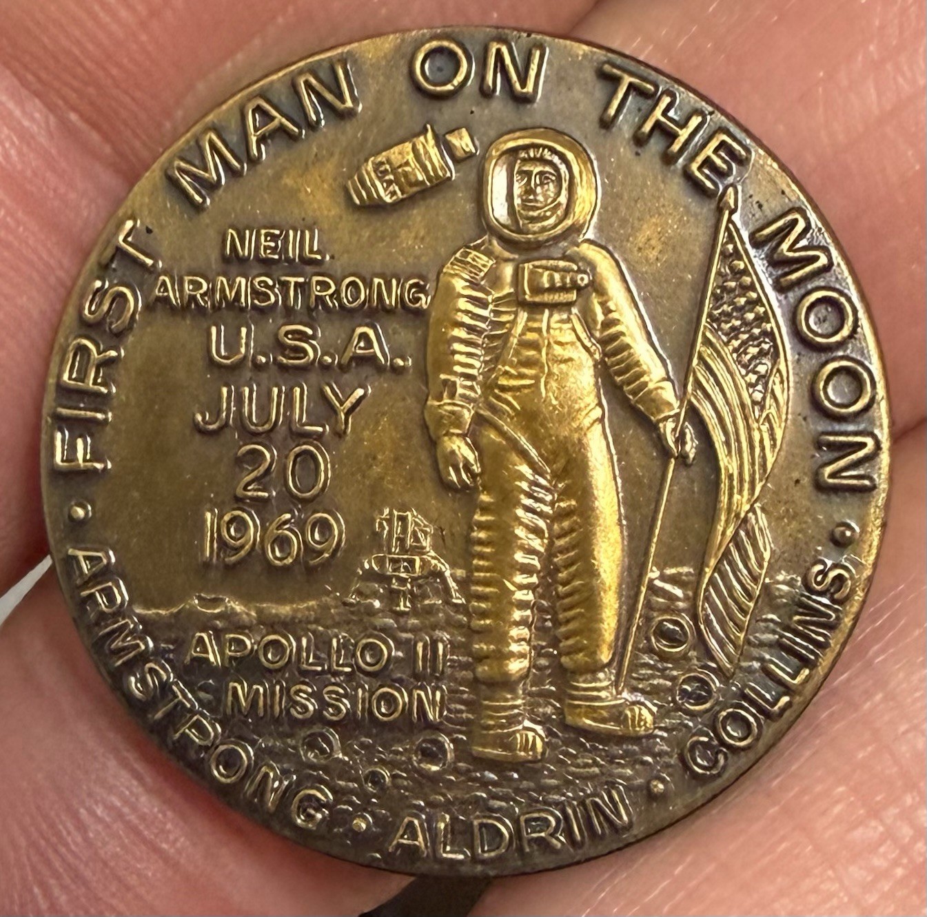 1969 Apollo 11 First Man on the Moon Fidelity Homestead New Orleans 31mm Medal