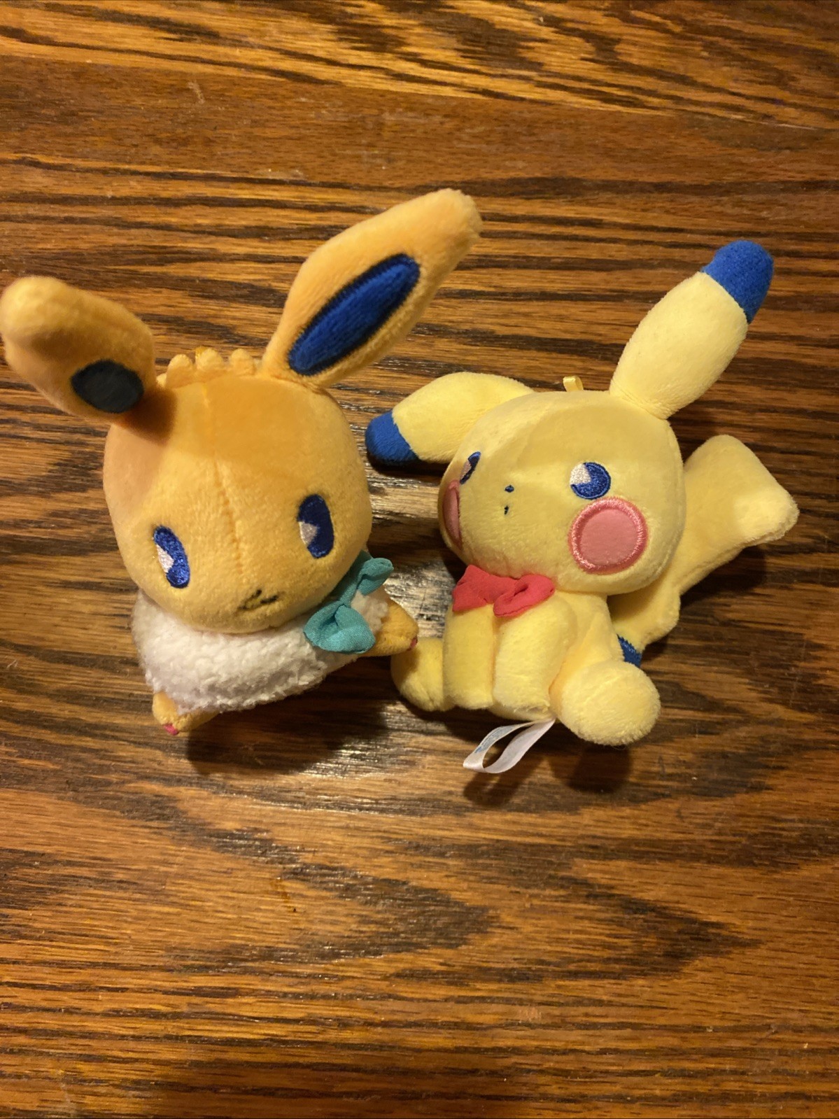 Pokémon Center Saiko Soda Pair Plush Keychain Of Pikachu And Eevee