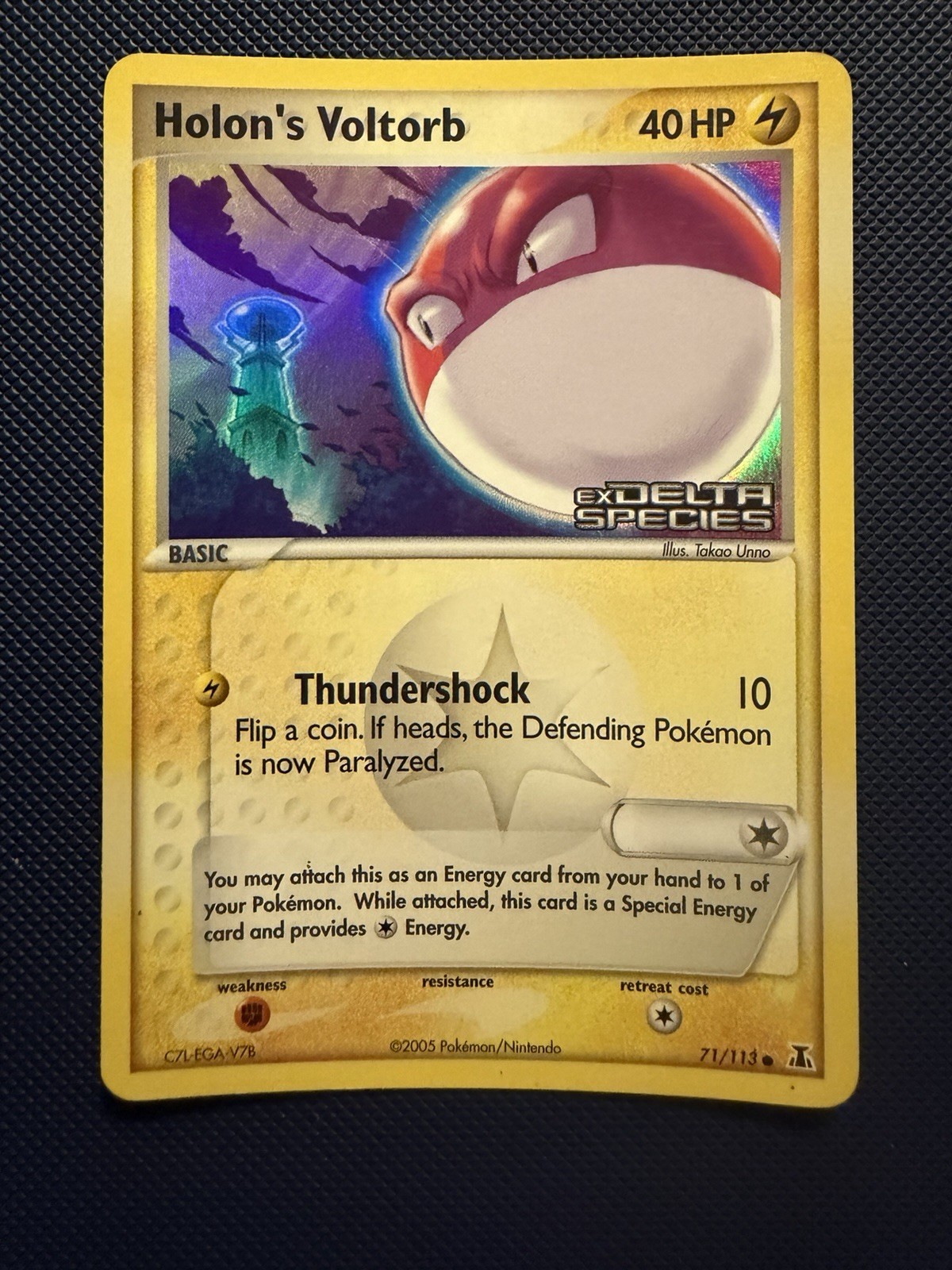Holon’s Voltorb 71/113 Delta Species Reverse Holo
