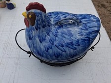 Temp-Tations By Tara Covered Hen Casserole Dish Old World Blue 2Qt W/Basket!!