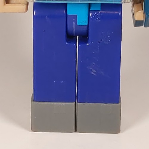 Minecraft Steve Figure with Alondra Wings and Diamond Sword Mojang Mattel 2018 - Picture 7 of 11