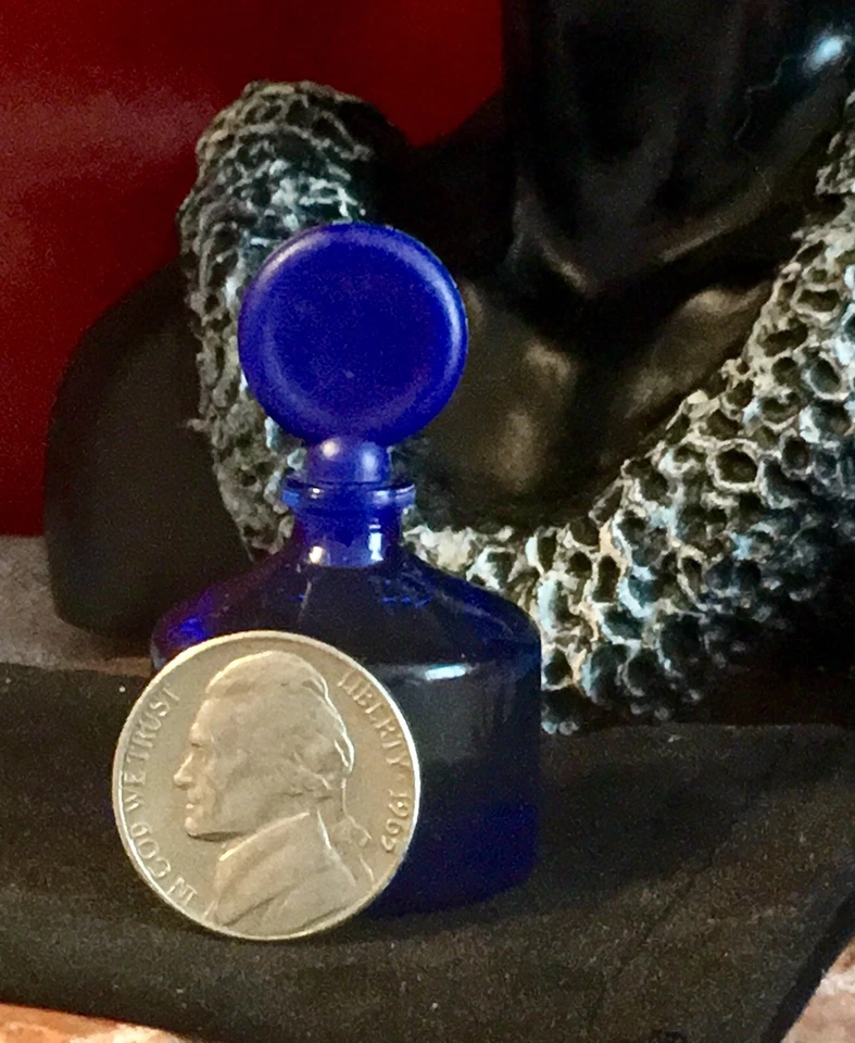 Colonia vintage Curve Kicks Liz Claiborne para hombre miniatura 0,18 oz/5,3 ml EDT Foto 2 de 4