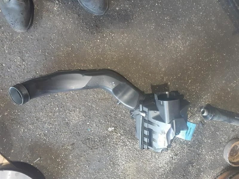 Воздухоочиститель 3,0 л турбонаддув подходит для BMW 335i GT 221963 14–16 годов выпуска - Изображение 2 из 4