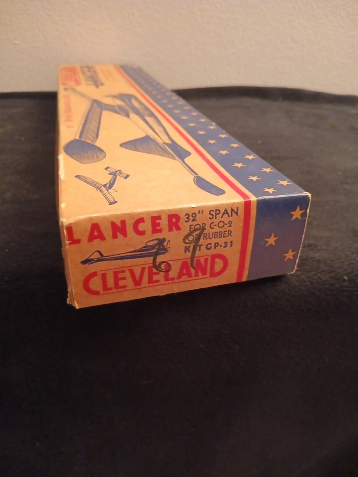 1947 Cleveland Free Flight Lancer Model Airplane 32" CO2 or Rubber band Power - Image 3 of 4