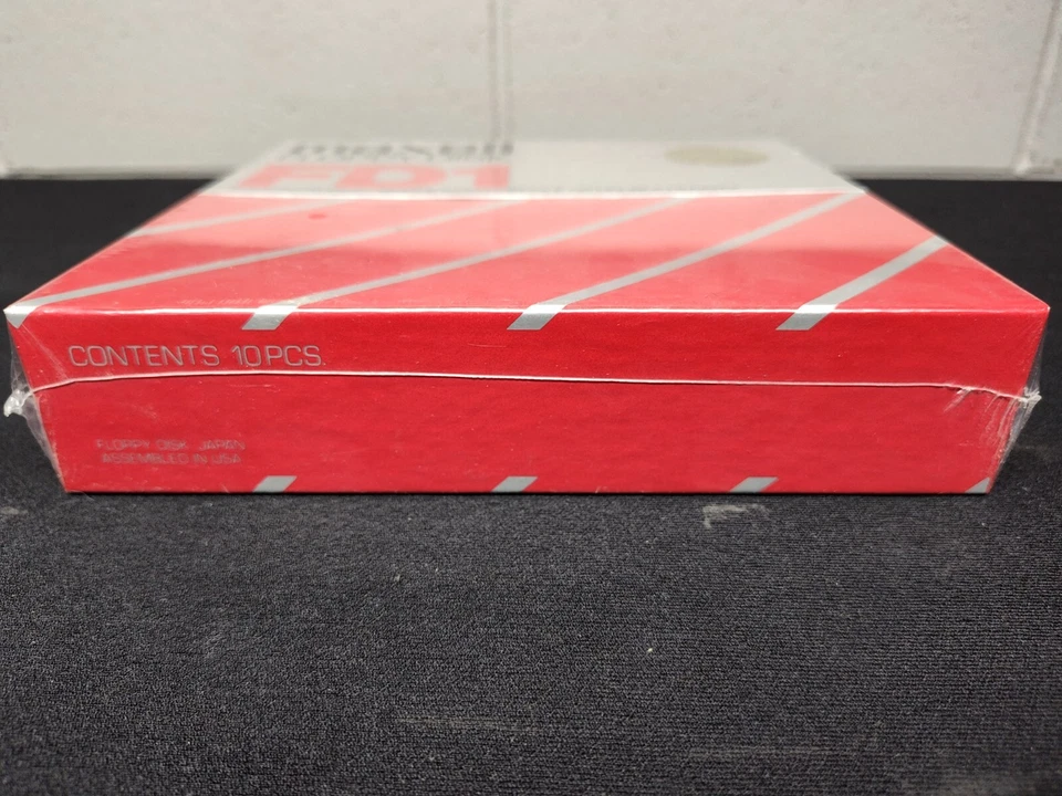 NOS new old stock box of 10 Vintage Maxell Gold Standard FD1 8 inch Floppy Discs - Image 3 of 4