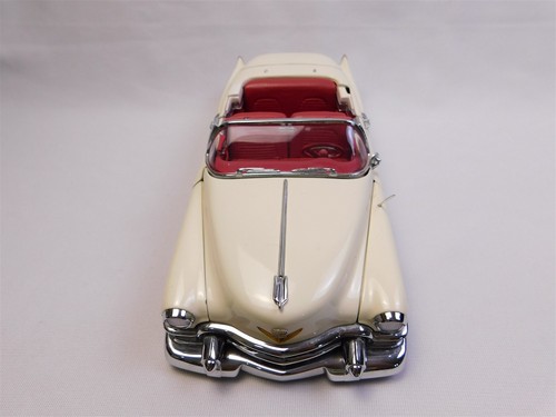 Danbury Mint 1953 Cadillac Eldorado Diecast Car 1/16 Scale for Parts or Repair - Picture 11 of 20