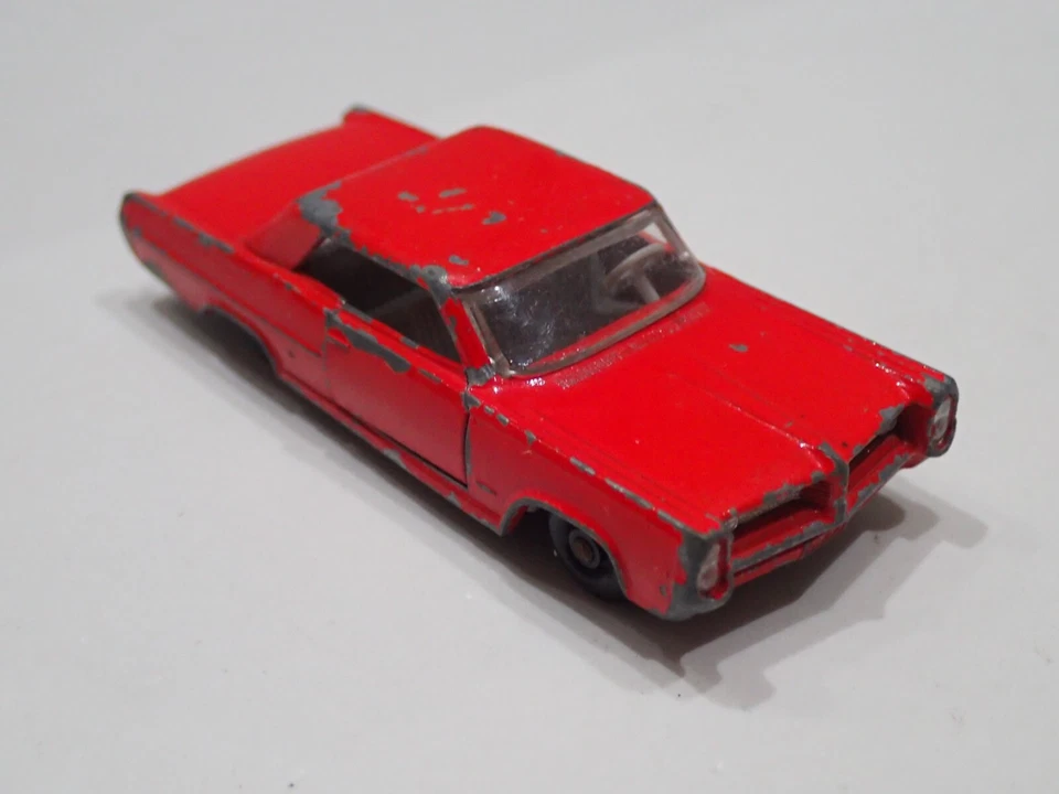 MATCHBOX BY LESNEY N° 22 PONTIAC G.P. COUPE' CON SCATOLA (4) - Immagine 3 di 4