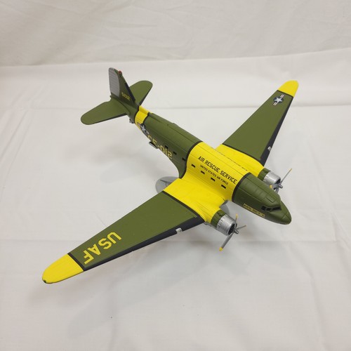 Avión réplica Ertl Douglas DC-3 Air Service Rescue USAF F493 fundido a presión 1/72 1995 - Imagen 8 de 19