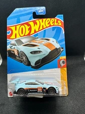 2021 Hot Wheels Aston Martin Vantage GTE Blue Gulf #98