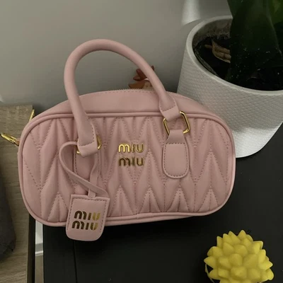 Sac Matelassé Rose Arcadie Miu Miu  - Photo 1/4