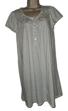 MISS ELAINE Sz S Short Sleeve Floral Nightgown 1/4 Button Up Embroided Lace