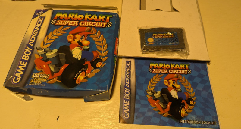 Mario Kart Super Circuit Nintendo Game Boy Advance Cartridge and Manual Tested