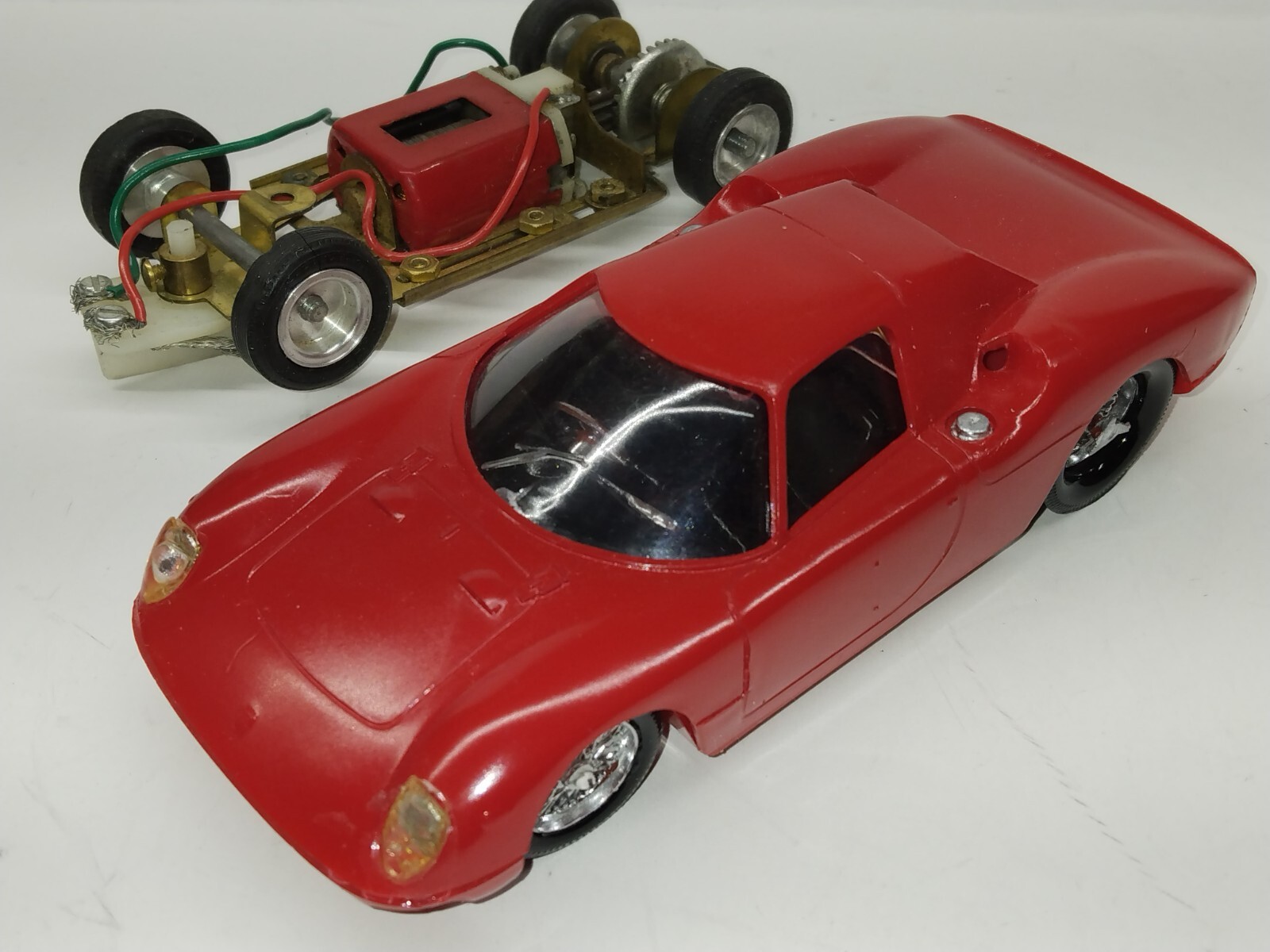 1/32 MONOGRAM SLOT CAR CHASSIS AND LINDBERG FERRARI eBay