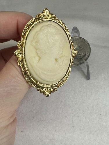 Cameo Young Lady's Face Vintage Gold Brooch Pin M-5379 - Picture 2 of 3