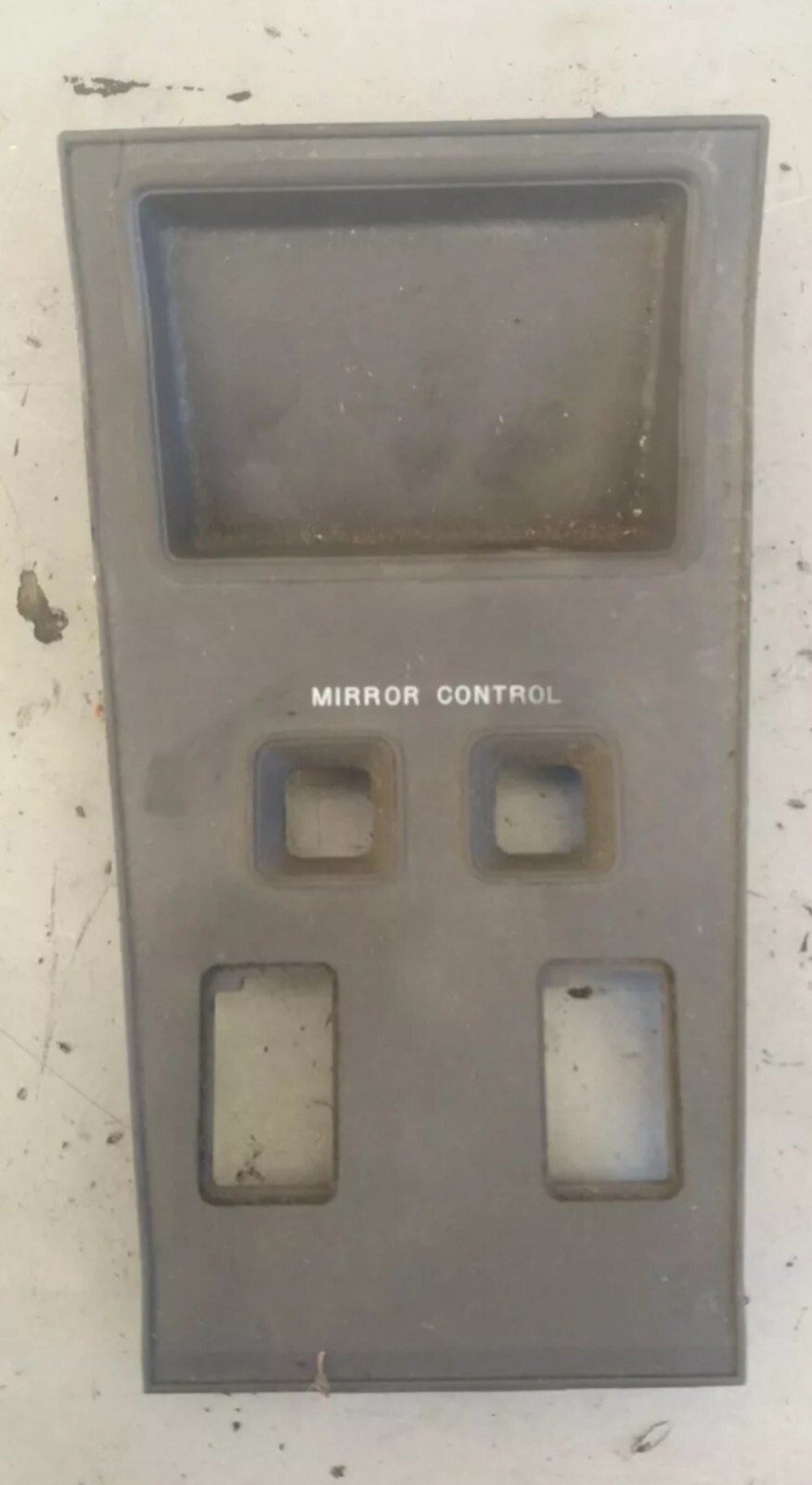 300ZX Z31 MIRROR CONTROL SWITCH BUTTON TRIM PANEL PLATE CONSOLE GRAY