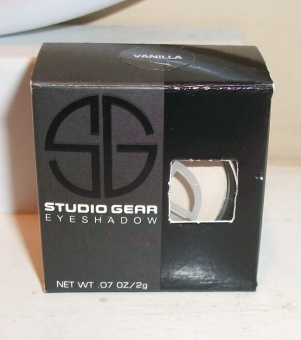 Sombra de ojos Studio Gear Vanilla .07 oz nueva Foto 2 de 4