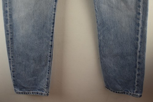 Levis 501s Denim Cotton Straight Leg Button Fly Light Blue Jeans W32 L32 USA - Picture 3 of 9