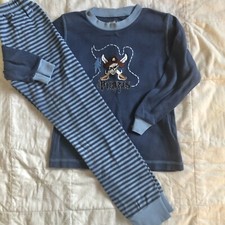 VGUC Kirkland boys long winter pajama set Sz 7 pirates blue
